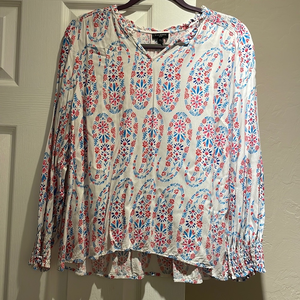 Talbots long sleeved blouse size Petite e XL
